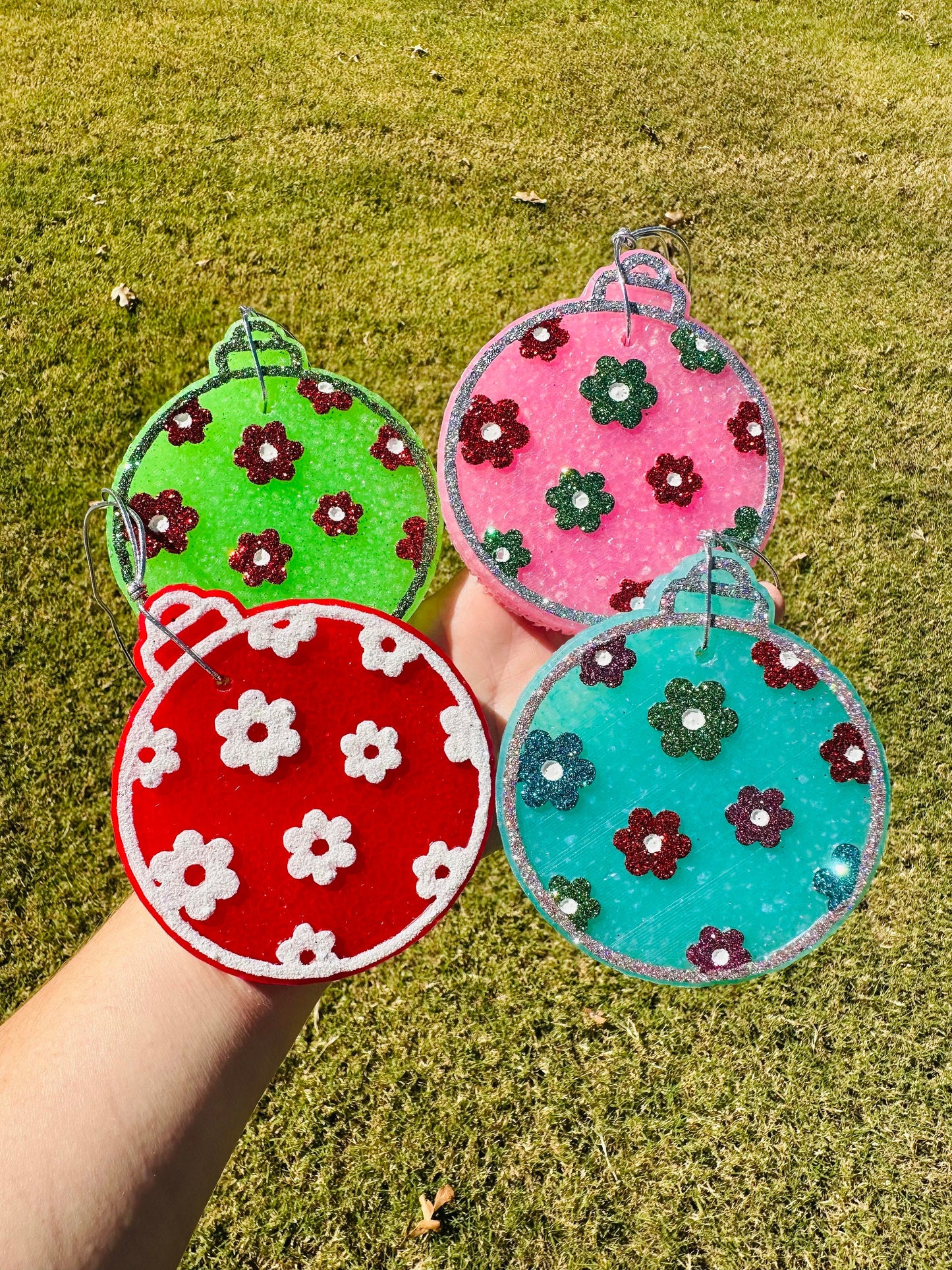 Floral Ornament Car Freshie, Christmas Car Freshies, Christmas Ornament Car Freshies, Floral Ornament Car Freshie, Wholesale Car Freshies,